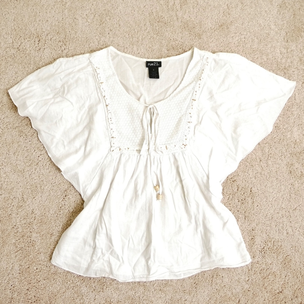 ⭐ 3/$15 ⭐ Rue21 flowy top